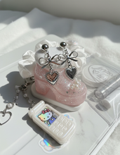 Load image into Gallery viewer, [NMIXX Jiwoo Earrings] Vintage Silver Heart Earrings