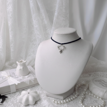 Load image into Gallery viewer, [ITZY Chaeryeong Necklace] Raindeer Choker Necklace - Silver Color