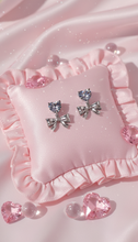 Load image into Gallery viewer, [Aespa Winter Earrings] Heart Crystal and Ribbon Earrings - Silver