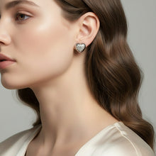 Load image into Gallery viewer, [NMIXX Kyujin Earrings] Supernova Heart Earrings - Silver Color