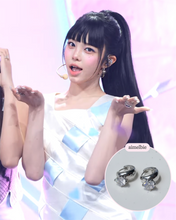 Load image into Gallery viewer, [Hearts2Hearts Ian Earrings] Diamond Ring Huggies Earrings - Silver Color