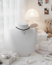 Load image into Gallery viewer, [ITZY Chaeryeong Necklace] Raindeer Choker Necklace - Silver Color