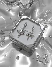 Load image into Gallery viewer, [Aespa Karina, IVE Gaeul Earrings] Sparkle Sparkle Huggies Earrings