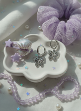 Load image into Gallery viewer, [ITZY Yuna Earrings] The Little Butterfly Huggies Earrings