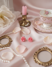 Load image into Gallery viewer, [Hearts2Hearts Ana Earrings] Petit Rose Cabochon Earrings - Pink