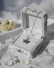 Load image into Gallery viewer, [IDLE Shuhua Necklace] Petit Angel Collarbone Necklace- Silver Color