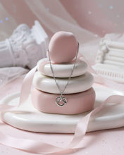 Load image into Gallery viewer, [tripleS Lynn Necklace] Pretzel Collarbone Necklace - Silver Color