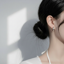 Load image into Gallery viewer, [ITZY Yuna Earrings] Eternal Love Huggies Earrings