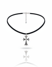 Load image into Gallery viewer, Gothic Silver Cross Choker (SNSD Taeyeon, (G)I-DLE Shuhua Necklace)