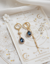 Load image into Gallery viewer, [SNSD Taeyeon Earrings] Meteor Shower Earrings - Navy