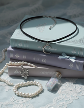 Load image into Gallery viewer, Crescent Moon Choker - Silver ver.