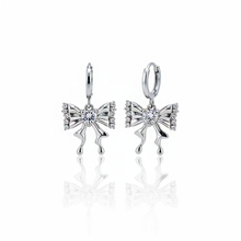 Load image into Gallery viewer, [IZNA Coco Earrings] Melting Ribbon Huggies earrings - Silver Color
