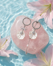 Load image into Gallery viewer, White Shell Ribbon Princess Earrings