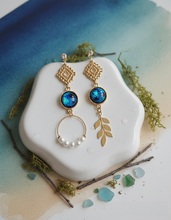 Load image into Gallery viewer, [Kim Sejeong Earrings] The Ancient Blue Planet Earrings
