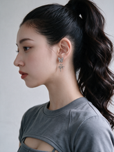 Load image into Gallery viewer, Sparkling Butterfly Earrings