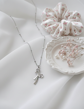 Load image into Gallery viewer, [BABYMONSTER Rora Necklace] Serene Ribbon Necklace - Silver Color