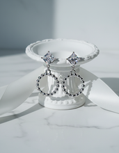 Load image into Gallery viewer, [IVE Wonyoung Earrings] Diamond and Silver Ring Earrings