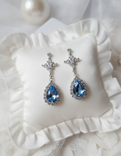 Load image into Gallery viewer, [STAYC Isa Earrings] Romantic Queen Waterdrop Crystal Earrings - Light Sapphire