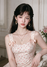 Load image into Gallery viewer, Vintage Rose Garden Earrings - Chandelier Version (fromis_9 Jisun Earrings)