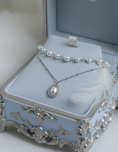 Load image into Gallery viewer, Elegant Layered Pearl Choker Necklace - Silver ver.