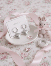 Load image into Gallery viewer, [IVE Leeseo Earrings] Vintage Heart Locket Huggies Earrings - Silver color