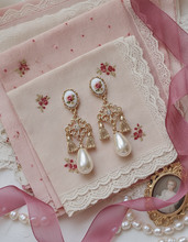 Load image into Gallery viewer, Vintage Rose Garden Earrings - Chandelier Version (fromis_9 Jisun Earrings)