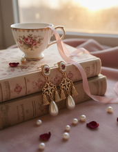 Load image into Gallery viewer, Vintage Rose Garden Earrings - Chandelier Version (fromis_9 Jisun Earrings)