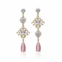 Load image into Gallery viewer, Princess Charming Earrings (fromis_9 Hayoung Earrings)