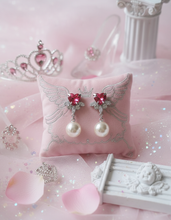 Load image into Gallery viewer, [IU Earrings] Heart Crystal and Pearl Earrings - Rosepink