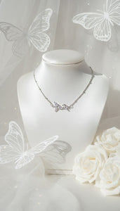 [Baby DONT Cry Yihyun Necklace] Dreamy Crystal Semi Choker Necklace
