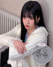 Load image into Gallery viewer, [IZNA Coco Earrings] Melting Ribbon Huggies earrings - Silver Color