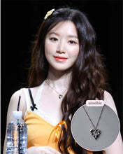 Load image into Gallery viewer, [NMIXX Sullyoon Necklace] Melting Metalic Heart Semi Choker Necklace