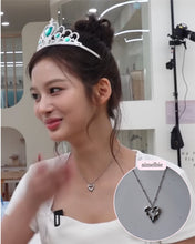 Load image into Gallery viewer, [NMIXX Sullyoon Necklace] Melting Metalic Heart Semi Choker Necklace