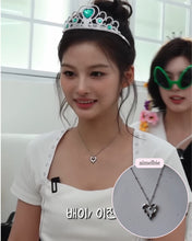 Load image into Gallery viewer, [NMIXX Sullyoon Necklace] Melting Metalic Heart Semi Choker Necklace