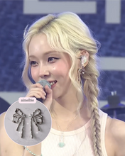 Load image into Gallery viewer, [Aespa Winter, NingNing Earrings] Metalic Liquid Ribbon Earrings - Silver Color
