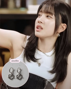 [VIVIZ Eunha Earrings] Pretzel Huggies Earrings - Silver Color