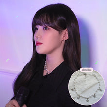 Load image into Gallery viewer, Starry Pearl Choker Necklace - Silver (Woo!ah! Nana, FIFTY FIFTY Sio, Kep1er Chaehyun Necklace)