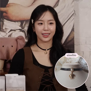 [STAYC Seeun Necklace] Venus Leather Choker Necklace