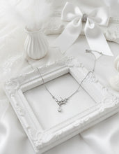 Load image into Gallery viewer, [fromis_9 Baek Jiheon Necklace] Moonlight Teardrops Semi Choker Necklace