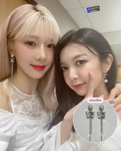 Load image into Gallery viewer, Urban Chic Butterfly Earrings (Kep1er Yeseo, LOONA Yves, Dreamcatcher Yoohyeon, Jiyu Earrings)