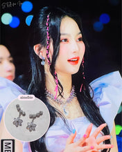 Load image into Gallery viewer, Daisy Wing Earrings - Simple (Silver ver.) (Red Velvet Joy, STAYC Isa, Han Hyojoo Earrings)