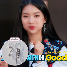 Load image into Gallery viewer, Urban Chain Earrings (STAYC Isa, Lightsum Nayoung, Dreamcatcher Dami Earrings)