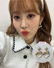 Load image into Gallery viewer, Sweet Heart Earrings - Gold ( STAYC Sieun, Gfriend Yerin Earrings)