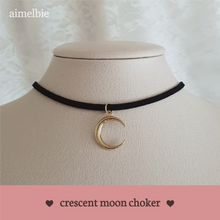 Load image into Gallery viewer, Crescent Moon Choker - Gold ver. [Penthouse 3 Hanjihyun(Joo Suk kyung) Choker]