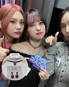 Burgundy Heart Earrings and Choker Set (Twice Dahyun, VIVIZ Eunha, Choi Yena, Kep1er Dayeon Choker)