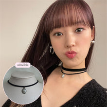 Load image into Gallery viewer, Antique Oval Choker - Pearl (Silver ver.) (VIVIZ Eunha, Woo!ah! Nana Necklace)