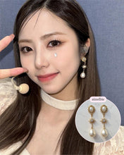 Load image into Gallery viewer, Minerva Earrings - Gold version (IVE Wonyoung, IVE Yujin, fromis_9 Nakyung, Bravegirls Yujeong Earrings)