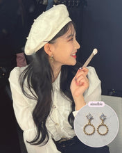 Load image into Gallery viewer, Diamond and Gold Ring Earrings (STAYC Isa, fromis_9 Chaeyoung Earrings)