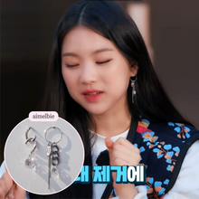 Load image into Gallery viewer, Urban Chain Earrings (STAYC Isa, Lightsum Nayoung, Dreamcatcher Dami Earrings)