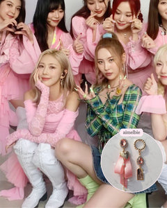 Preppy Peachpink Ribbon Earrings (Dreamcatcher Yoohyeon/Weeekly Zoa Earrings)